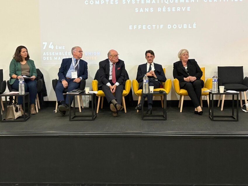 Le congrès des maires de l'Oise rassemble de nombreux élus locaux. 