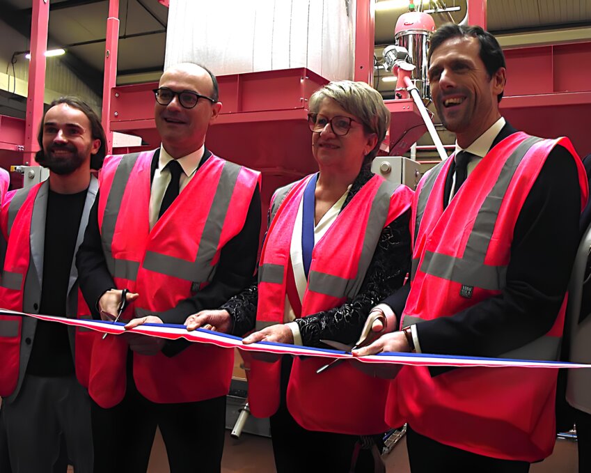 Ce 31 octobre, Le Pavé a inauguré son site bourguignon en présence de deux ministres. © Aletheia Press / Christel Dalsbaek   