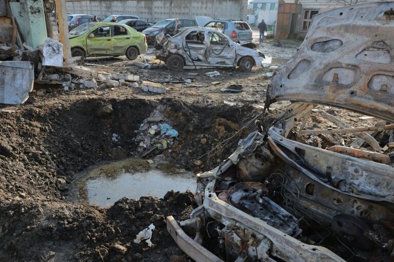 Après une attaque aérienne russe à Odessa, en Ukraine, le 21 novembre 2025 © Oleksandr GIMANOV