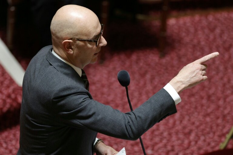 Le ministre de l'Economie Roland Lescure, au Sénat le 26 novembre 2025 à Paris. © GEOFFROY VAN DER HASSELT