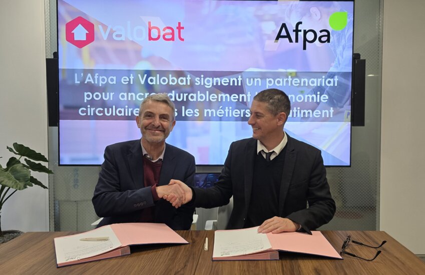 Hervé De Maistre, président de Valobat et Christophe Sadok, directeur de l’ingénierie et innovation de l’Afpa.