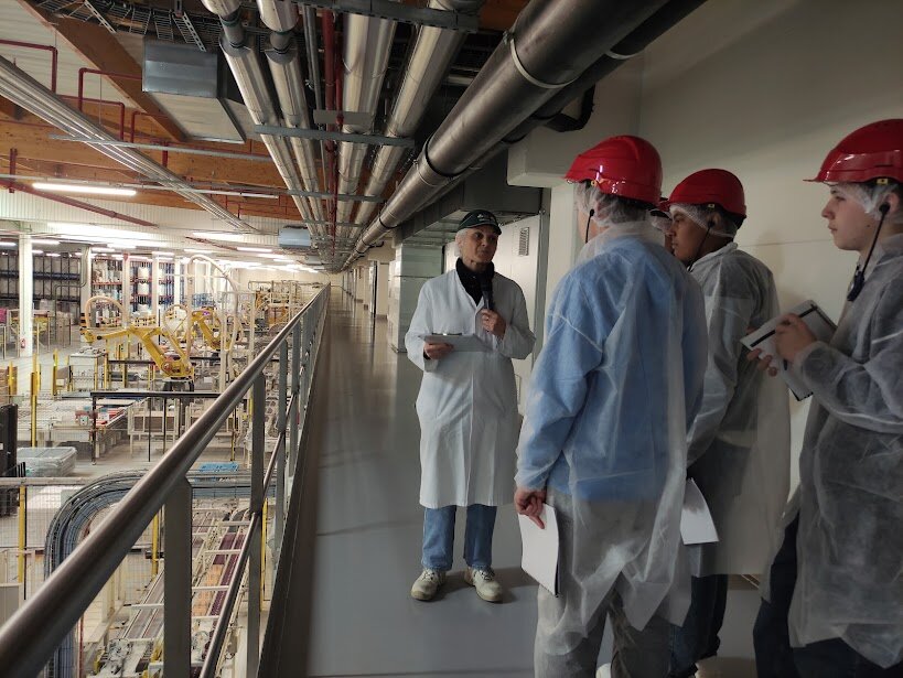 Anne Carlier, manager logistique de Saint Louis Sucre, a présenté le service logistique aux collégiens.