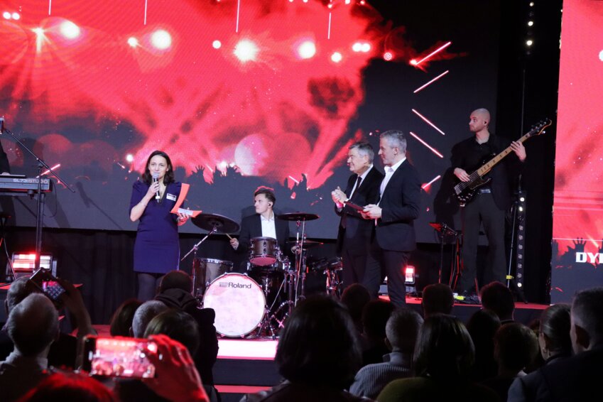Marie-Delphine Foudriat décroche le trophée Pépite pour Biblio On Demand, sa librairie numérique dédiée aux bibliothèques, illustrant l’export des solutions culturelles régionales. © AletheiaPress / Maéva Asperti