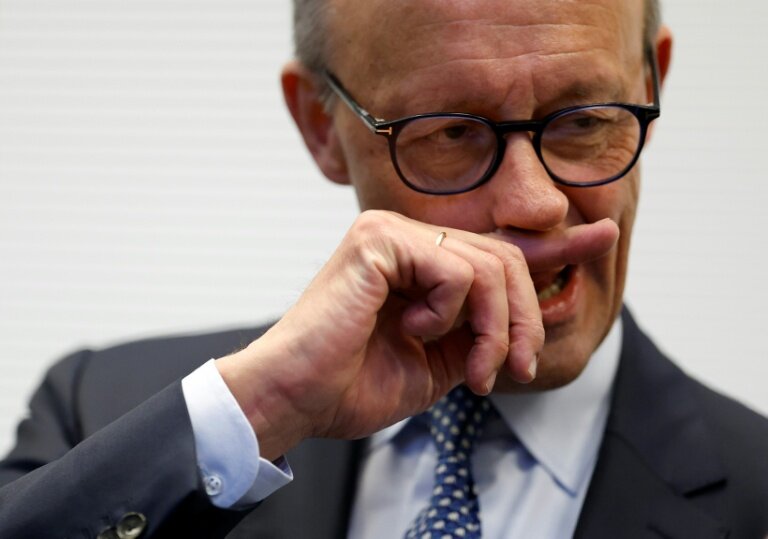 Le chancelier allemand Friedrich Merz, chef du parti conservateur Union chrétienne-démocrate (CDU), lors d'une réunion du groupe parlementaire de l'union des partis conservateurs CDU/CSU, le 2 décembre 2025 à Berlin © Odd ANDERSEN