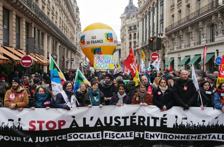 Manifestation à Paris contre l'austérité budgétaire le 2 décembre 2025 © Dimitar DILKOFF