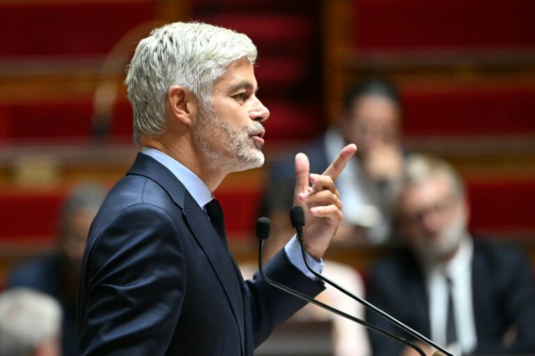 Le président des députés LR, Laurent Wauquiez, prononce un discours à l'Assemblée nationale, à Paris, le 8 septembre 2025 © Bertrand GUAY