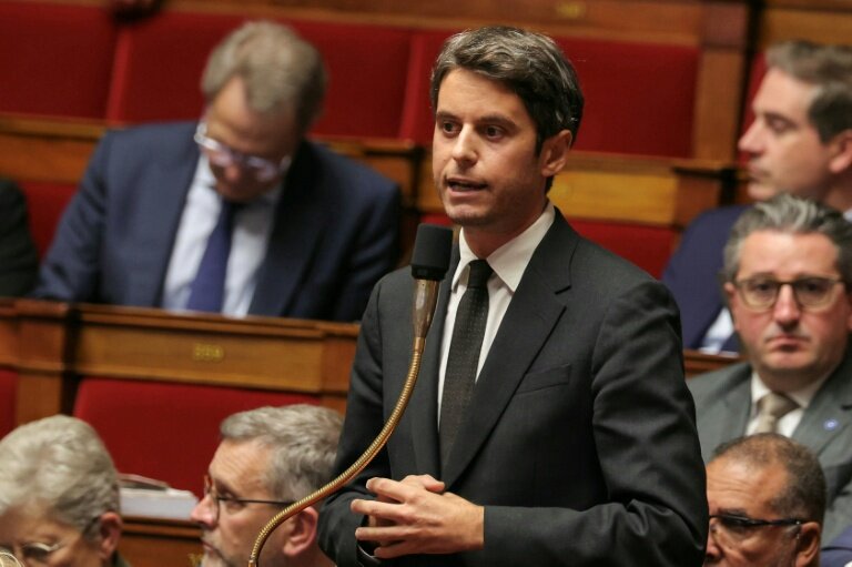 Le chef de Renaissance, Gabriel Attal, a appelé jeudi Édouard Philippe à garder son "sang froid" et ses "nerfs solides". © Thomas SAMSON