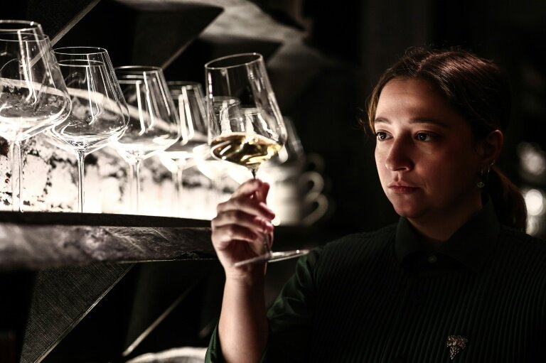 Agnese Morandi, la sommelière italienne du deux étoiles Table, à Paris, le 27 novembre 2025 © Thibaud MORITZ