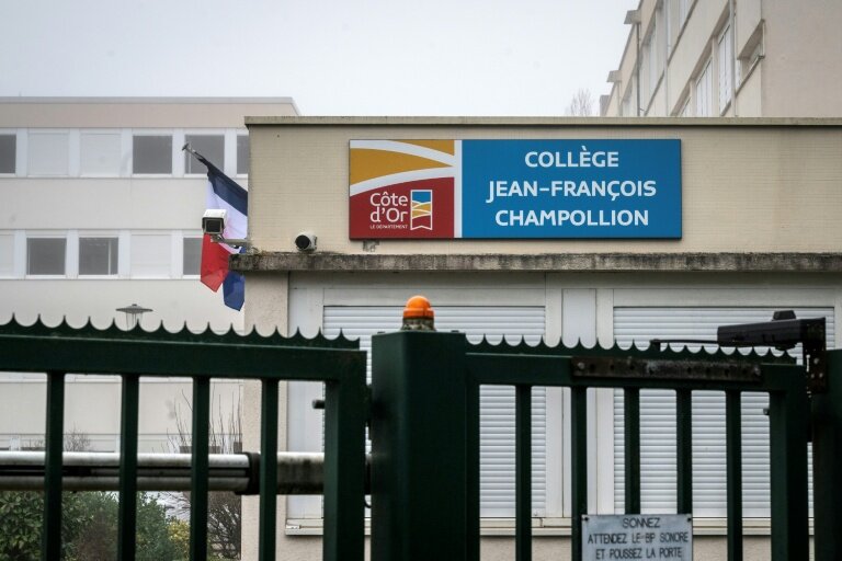 Le collège Champollion dans le quartier des Grésilles à Dijon, le 13 décembre 2025 © ARNAUD FINISTRE