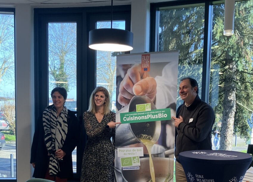 L’Agence bio et son programme Cuisinons Plus Bio ont sensibilisé les futurs professionnels de la restauration de l’École des Métiers de Dijon. © Agence bio