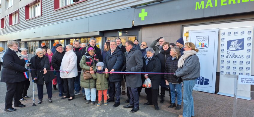 La place Verlaine, avec ses commerces rénovés, a été inaugurée le 4 janvier. ©Pas-de-Calais Habitat