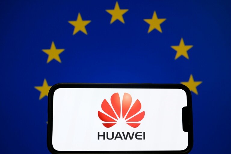 L'UE pourrait chercher à exclure les équipementiers chinois comme Huawei des réseaux de télécoms, à l'occasion de la révision de ses règles en matière de cybersécurité © Nicolas TUCAT