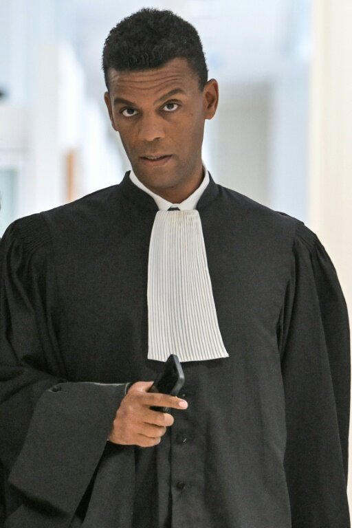 L'avocat Yassine Bouzrou à Paris le 28 juin 2023 © Alain JOCARD