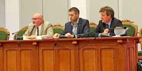 Philippe Coulange, David Guillemetz et Franck Delahousse ont pu répondre aux nombreuses questions des experts présents.