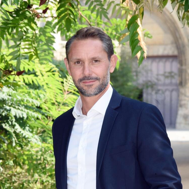 Rémy Sauvage, cadre RH.