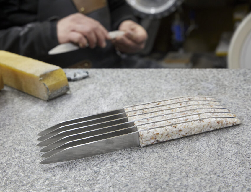 Aurélien Canon, co-fondateur de la coutellerie. ©Christophe Kicien