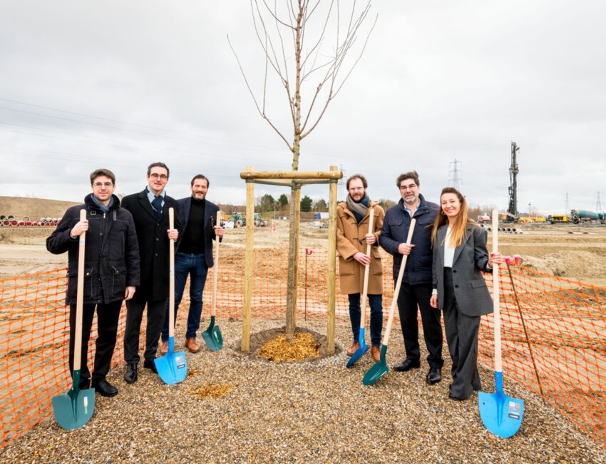 V Park Le Havre : un premier arbre planté pour une plateforme logistique bas carbone