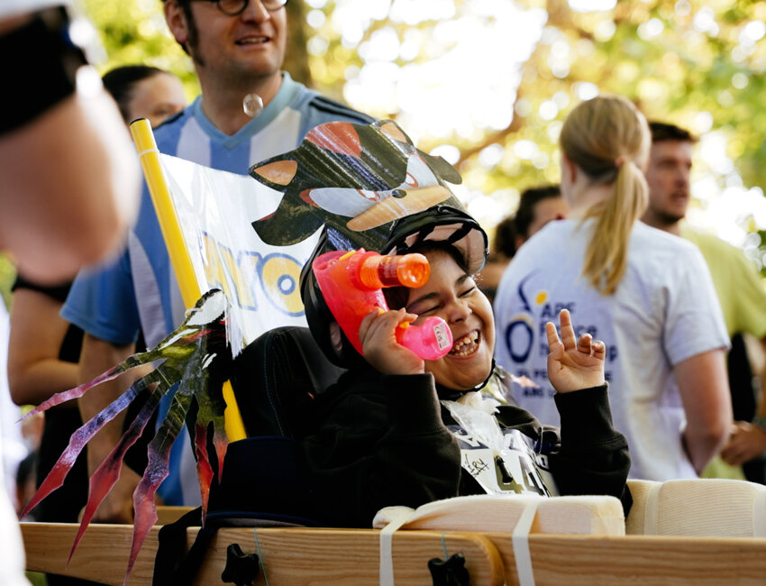 Visuel du film documentaire «A la rencontre des asso», épisode 3, tourné en Hauts-de-France. ©aveceux