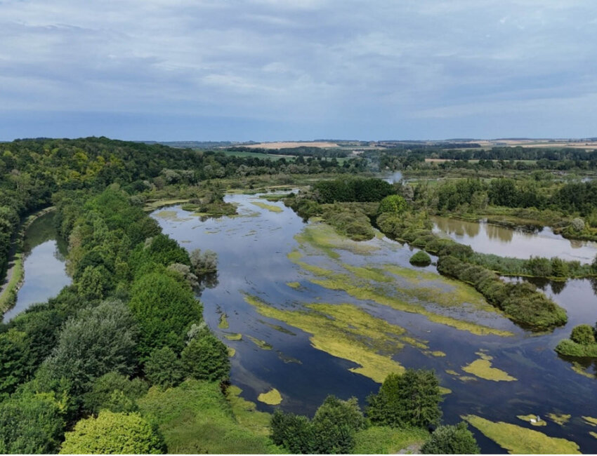 Les étangs de Cléry-sur-Somme qui seront bientôt surplombés par le pont-canal du futur Canal Seine-Nord Europe. © CD 80