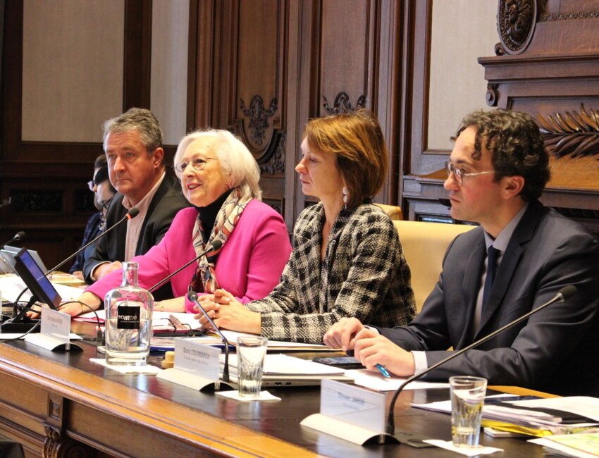 Le conseil départemental de la Somme en session à Amiens.