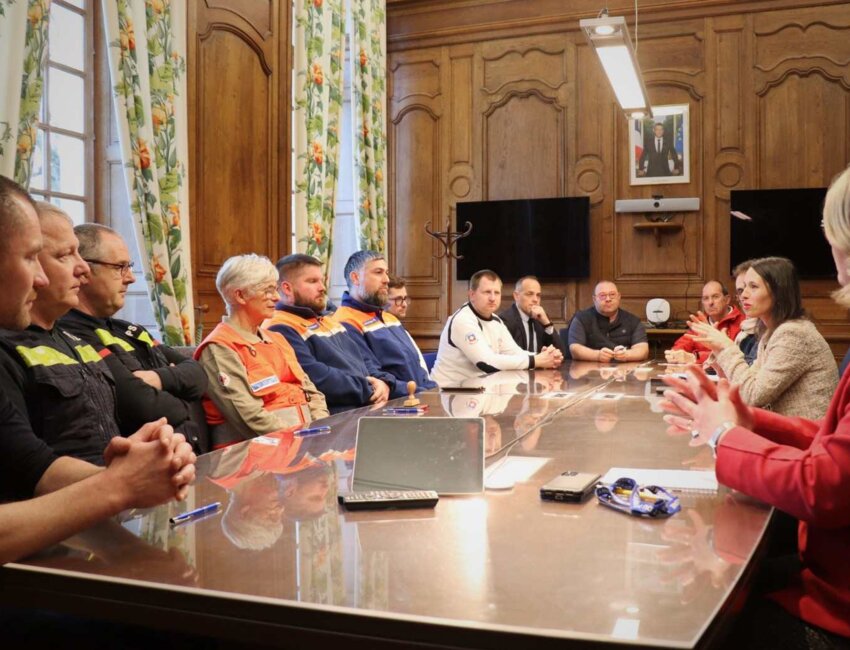 La préfète et les associations ont échangé à cette occasion sur la gestion de crise. (c) préfecture de l'Aisne