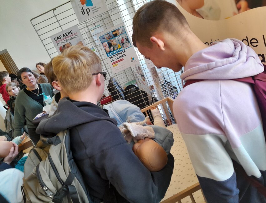 Pont-à-Mousson : le forum TEST1JOB, quand le recrutement passe par le terrain