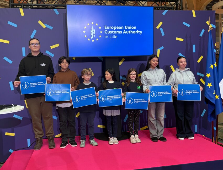Les élèves de l'École européenne Lille Métropole -Jacques Delors (EELM), jeudi 26 mars à la CCI. © Marine Tesse
