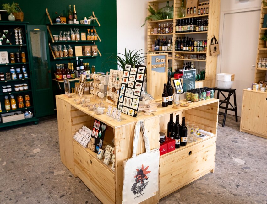 © Johann Marin-Thiery. La boutique met en avant les savoir-faire locaux.