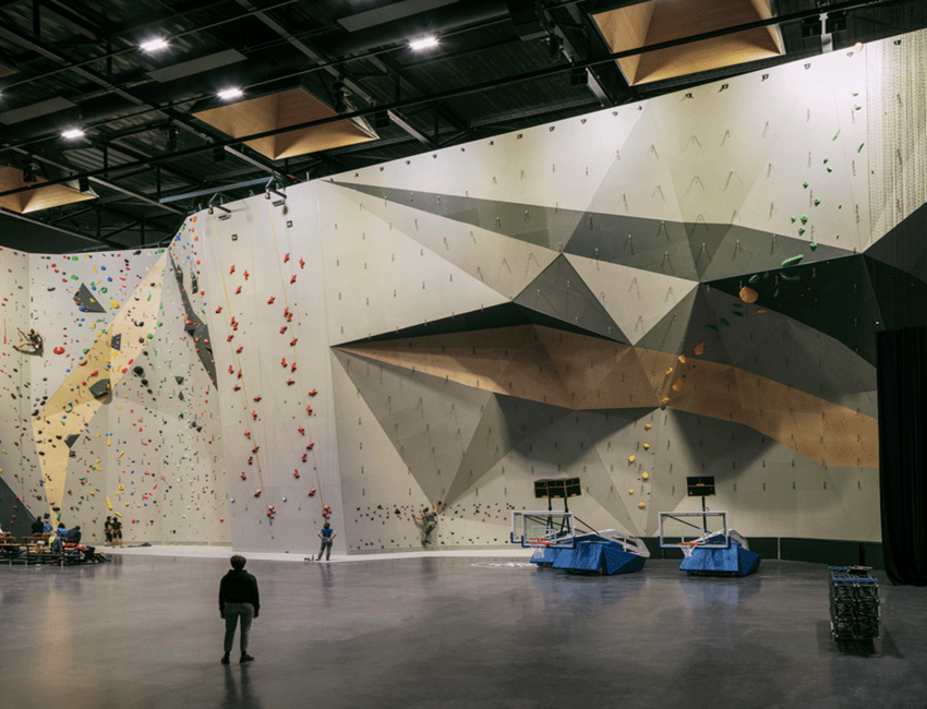 Escatech s’appuie sur une équipe de 8 salariés pour en moyenne une trentaine de projets par an sur l’ensemble du territoire français et ponctuellement à l’international.