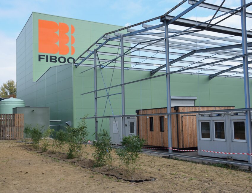 Spécialisée dans les matériaux en fibre naturelle de bambou, la société Fiboo, entité du Groupe Baudelet, a franchi un cap avec l’ouverture de sa première unité de production à Blaringhem.