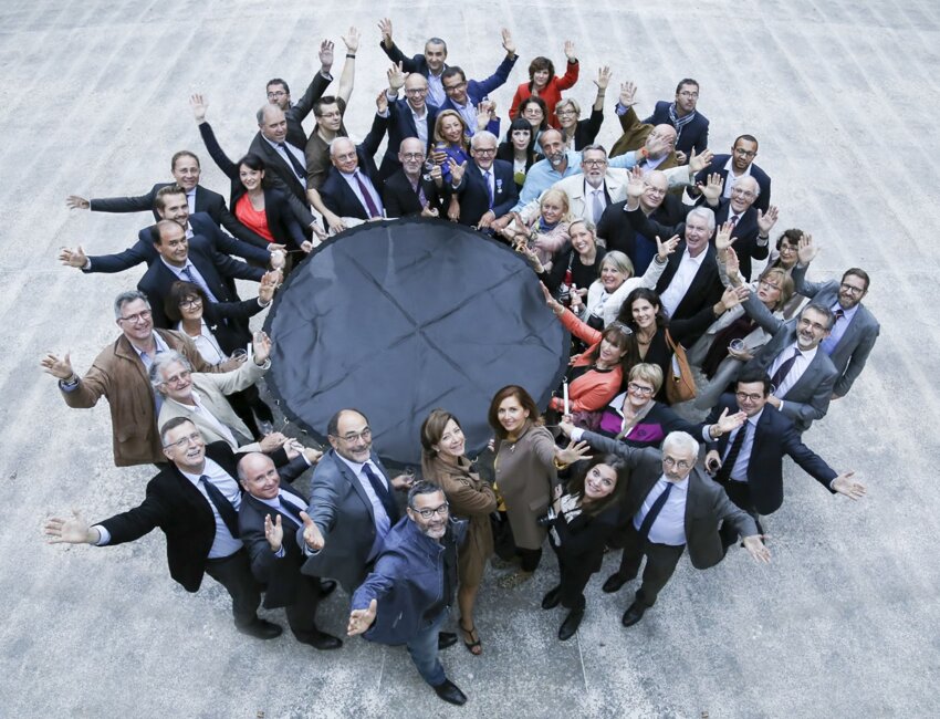 Des milliers de bénévoles agissent au sein des 83 structures Apesa en France et sont prêts à venir en soutien des chefs d’entreprises en souffrance. © Apesa France