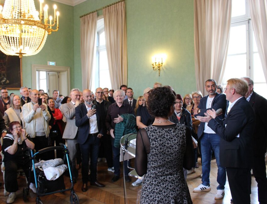 Les habitants et les proches qui ont vu grandir l'ancienne ministre à Amiens étaient présents à l'hôtel de ville.