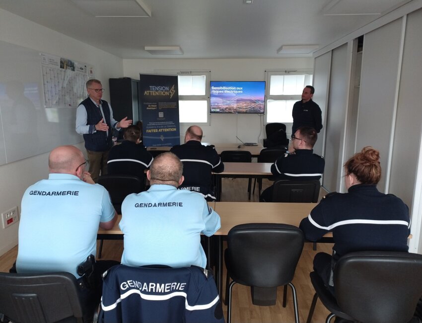 Des sessions de sensibilisation des gendarmes aux risques électriques ont eu lieu. (c) Enedis