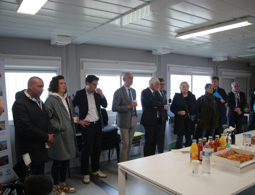 Les représentants des financeurs de l'ouvrage étaient conviés à visiter le chantier le 4 mai. © Aletheia Press / B.Delabre