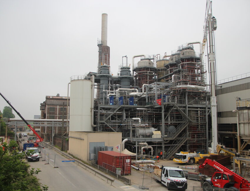 Le nouvel atelier d'évaporation (15 millions d'euros) doit permettre de diminuer de 6,8 % la consommation de gaz de la sucrerie. © Aletheia Press / B.Delabre