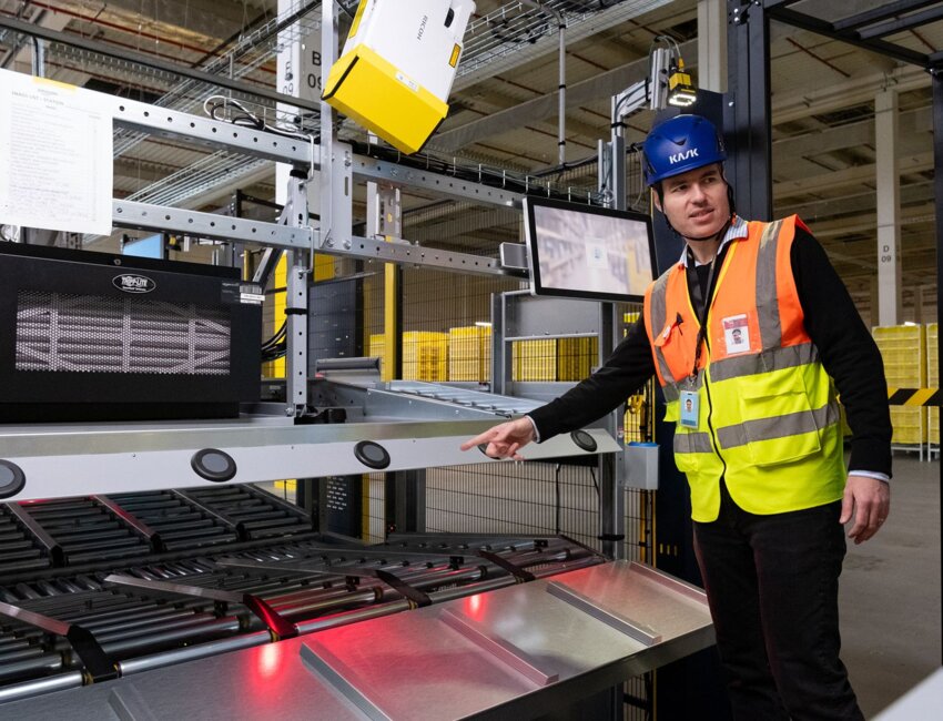 Amazon vient d'investir 110 millions d'euros pour transformer son site de Boves. © Cyrille Struy