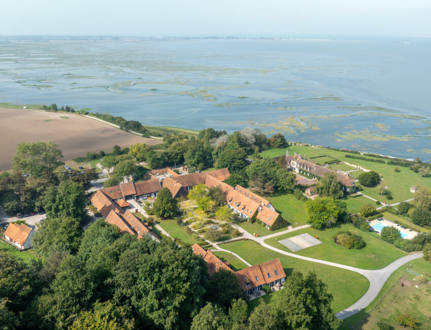 Le site exceptionnel se déploie sur 12 hectares.