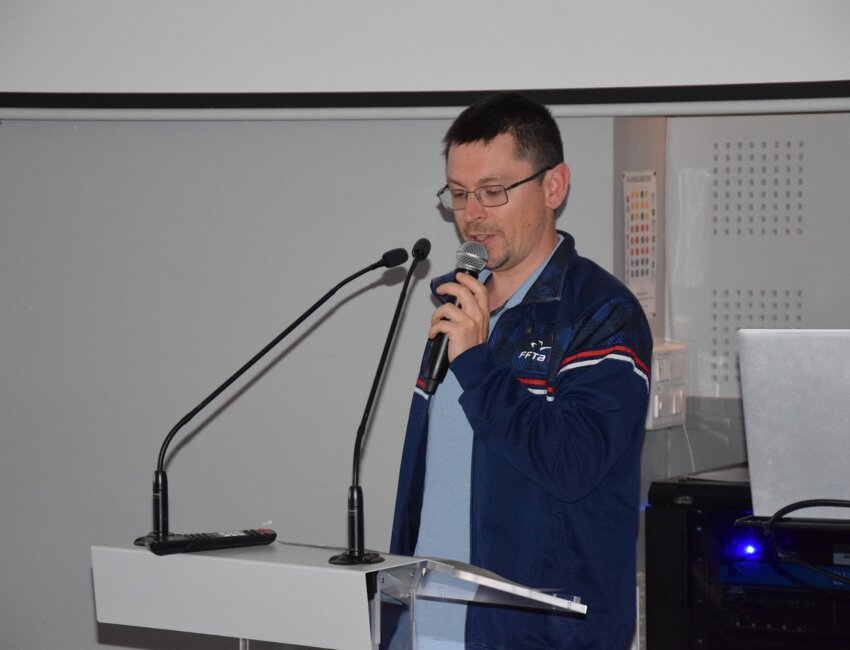 Sylvain, multiple participant aux championnats de France de tir à l’arc, souhaite développer une activité mobile d’animation et d’initiation.