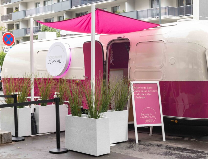 Le salon de soins et de bien-être itinérant. © L'Oréal