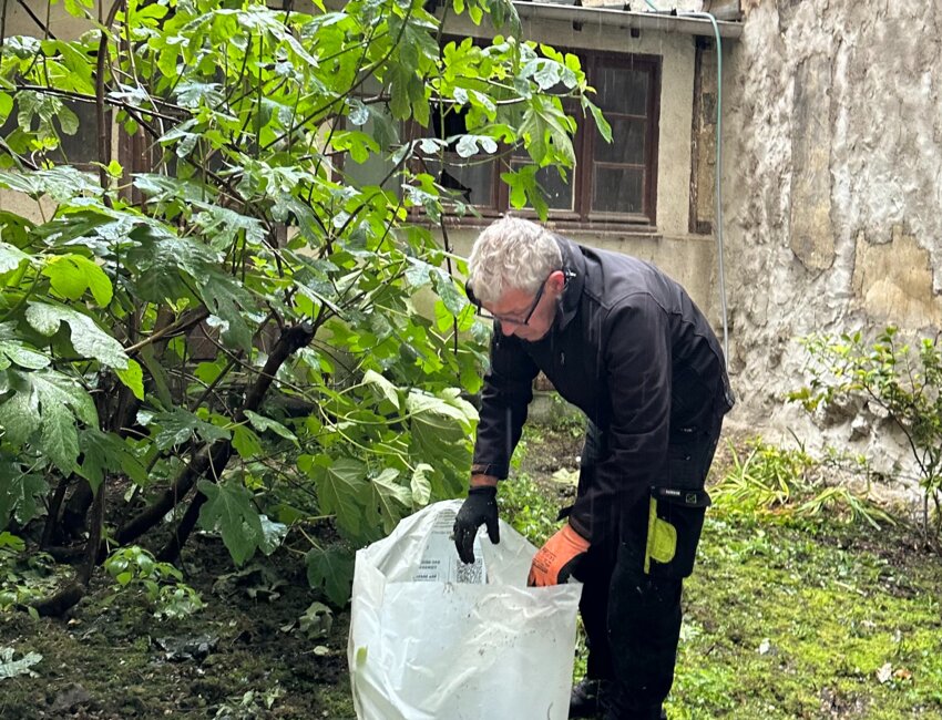 Jardinage, peinture, réparation... Les retraités bricoleurs sont amenés à réaliser des missions diverses.