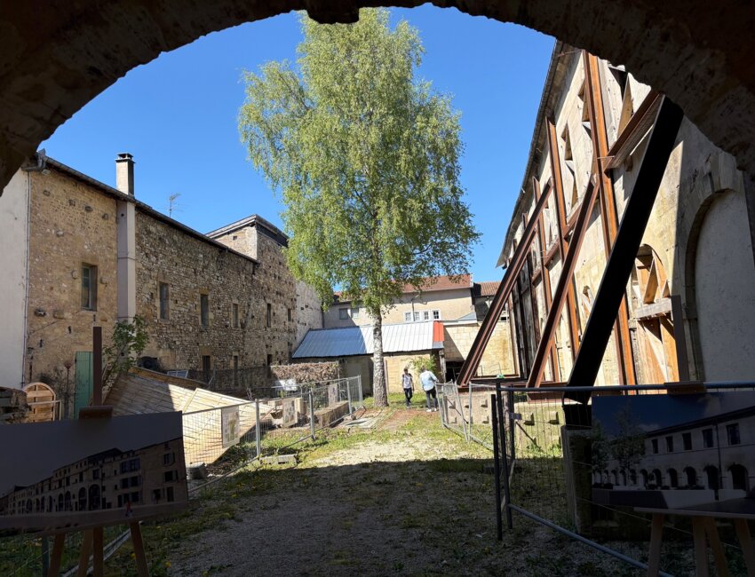 © Alexandra Marquet. La requalification de l'îlot de la Halle de Bar-le-Duc.