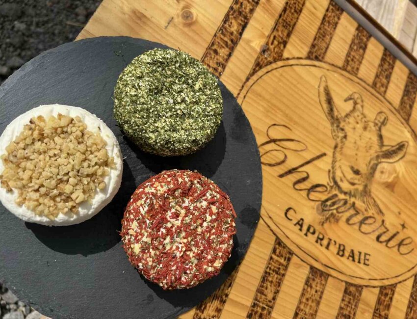 Ses fromages connaissent un franc succès.