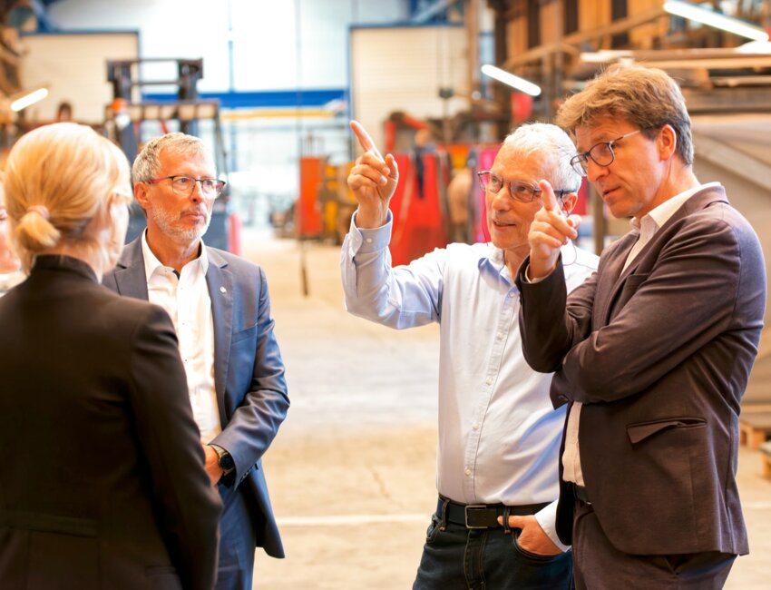 © Benjamin Prost- Didier Trolio, le patron de CTA (2ème à gauche) fait partie de la promotion de l'accélérateur Croissance Meuse.