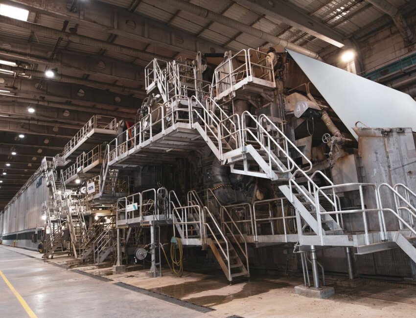 La ligne PM1, reconvertie pour la production de carton d’emballage recyclé, achève sa montée en puissance.© Johann Marin-Thiery