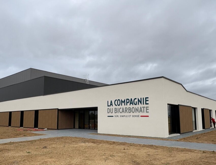 Un nouveau bâtiment de 3 000 m² a été construit près de Saint-Quentin. (c) M. G.