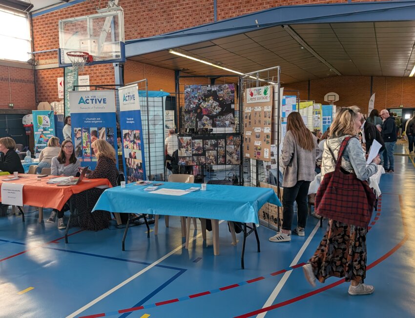 Point d’orgue de la Semaine intercommunale du handicap de la CABBALR, le forum Handiscuter a réuni une cinquantaine d’exposants.