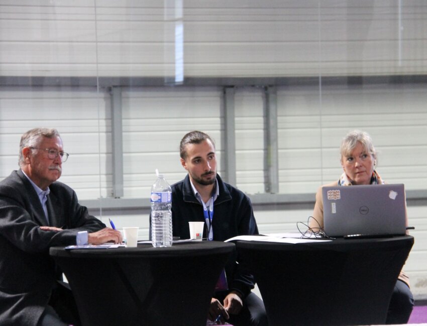 Le jury de professionnels et d’experts du concours de pitch était très concentré... © Emmanuel Varrier.