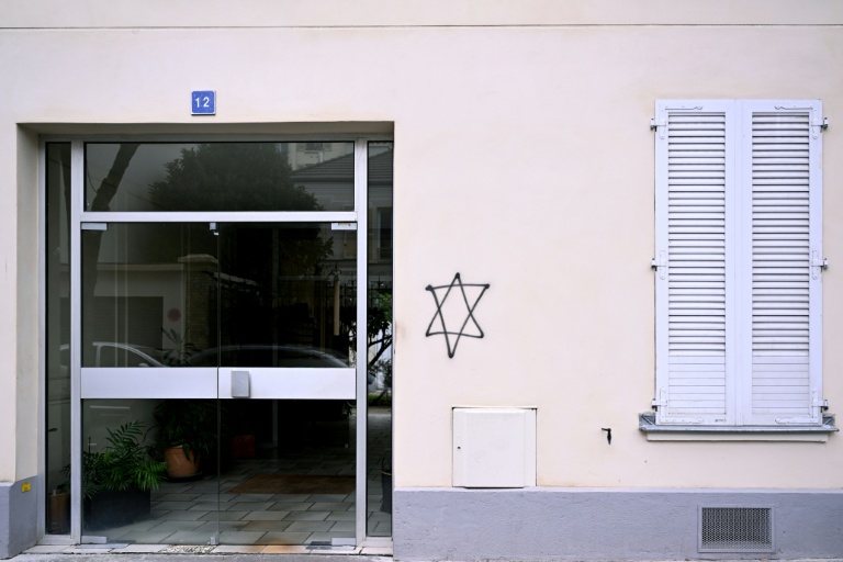 Près de 2.500 actes anti-religieux en 2025, pour plus de moitié antisémites
