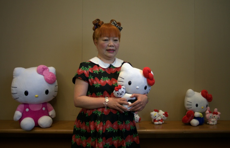 La designeuse de Hello Kitty passe la main après 40 ans aux commandes