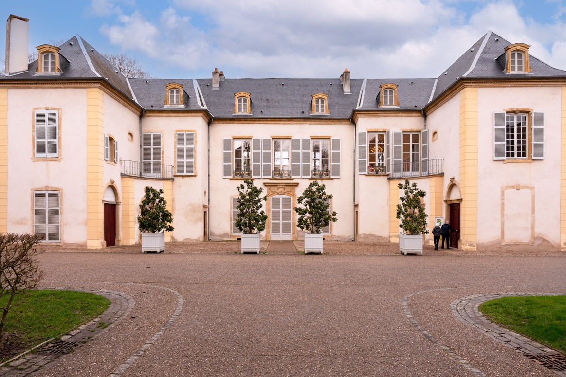 Le château de Courcelles (Montigny-lès-Metz) : le joyau du XVIIIe réinventé